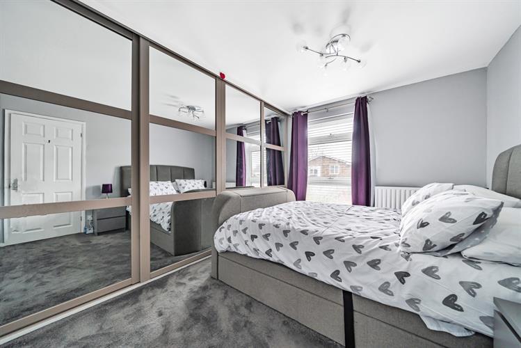 Detached House for sale in Liphook GU30 7DG Kelway Law