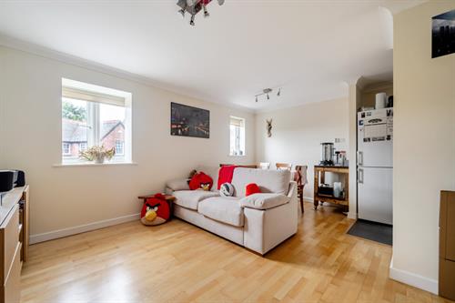 Liphook close to village facilities